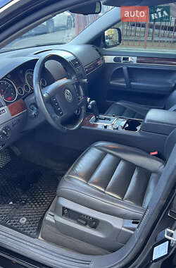 Внедорожник / Кроссовер Volkswagen Touareg 2007 в 
