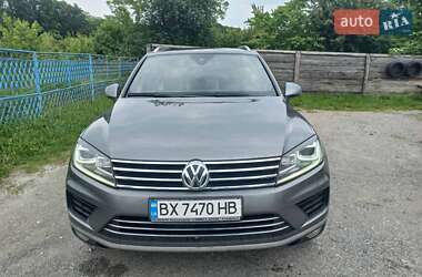 Внедорожник / Кроссовер Volkswagen Touareg 2017 в 