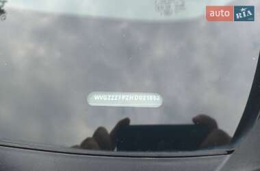 Внедорожник / Кроссовер Volkswagen Touareg 2017 в 