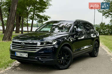 Позашляховик / Кросовер Volkswagen Touareg 2020 в 