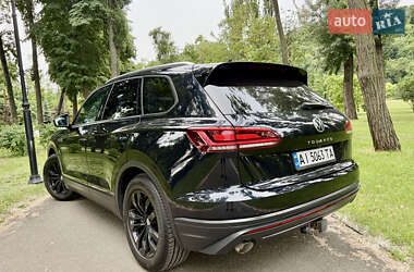 Позашляховик / Кросовер Volkswagen Touareg 2020 в 