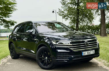 Позашляховик / Кросовер Volkswagen Touareg 2020 в 