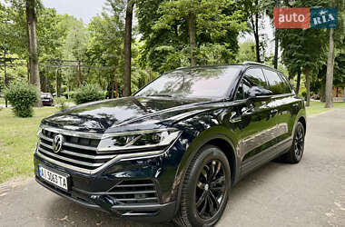 Позашляховик / Кросовер Volkswagen Touareg 2020 в 