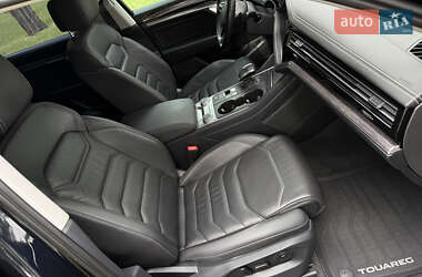 Позашляховик / Кросовер Volkswagen Touareg 2020 в 