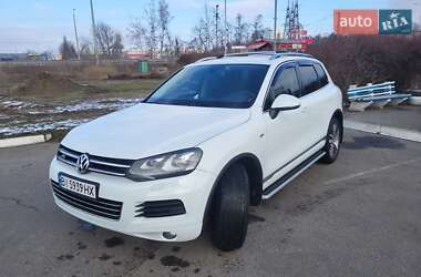 Внедорожник / Кроссовер Volkswagen Touareg 2013 в 