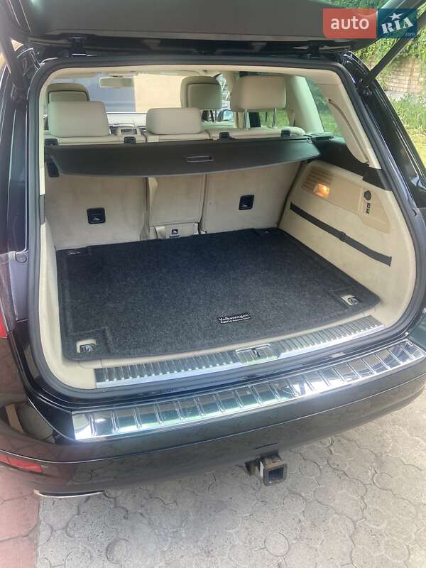 Позашляховик / Кросовер Volkswagen Touareg 2014 в Києві фото 11 Позашляховик / Кросовер Volkswagen Touareg 2014 в Києві