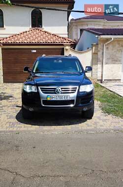 Позашляховик / Кросовер Volkswagen Touareg 2008 в 