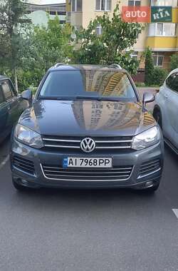 Внедорожник / Кроссовер Volkswagen Touareg 2010 в 