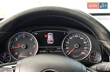Внедорожник / Кроссовер Volkswagen Touareg 2016 в 