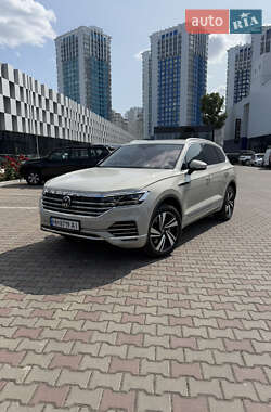 Внедорожник / Кроссовер Volkswagen Touareg 2020 в Одессе