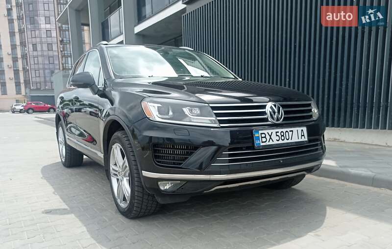 Позашляховик / Кросовер Volkswagen Touareg 2014 в Черкасах