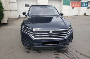 Внедорожник / Кроссовер Volkswagen Touareg 2020 в 
