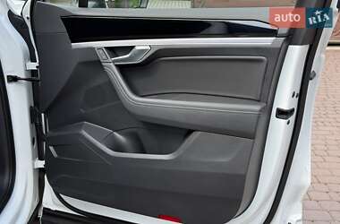 Позашляховик / Кросовер Volkswagen Touareg 2022 в 