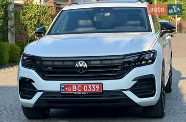 Позашляховик / Кросовер Volkswagen Touareg 2022 в 