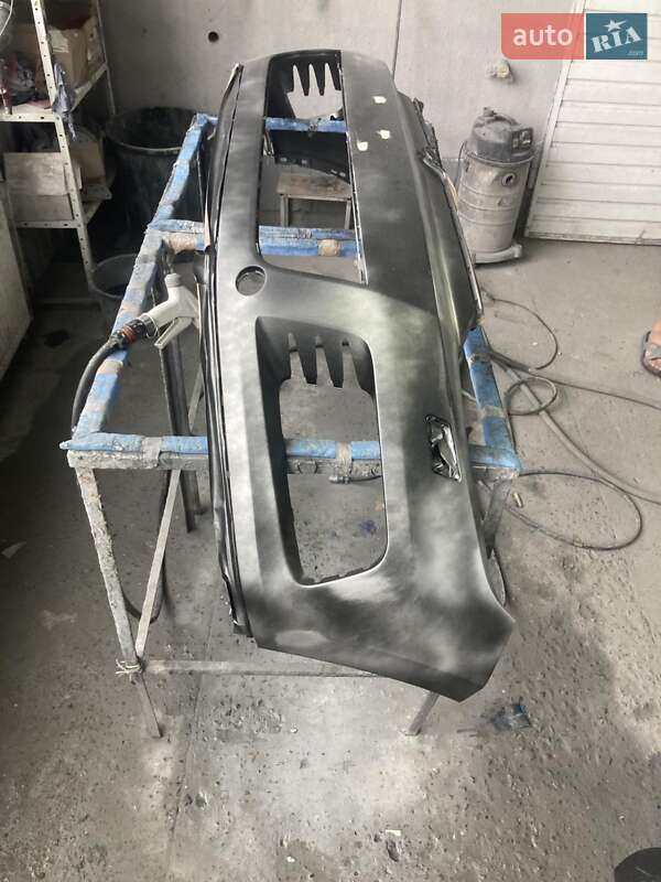 Внедорожник / Кроссовер Volkswagen Touareg 2014 в Николаеве