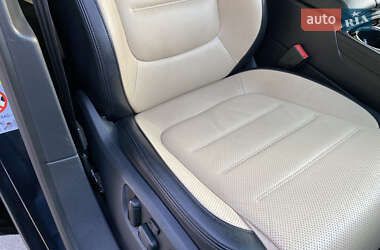 Внедорожник / Кроссовер Volkswagen Touareg 2013 в 