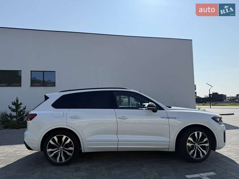 Внедорожник / Кроссовер Volkswagen Touareg 2019 в Луцке