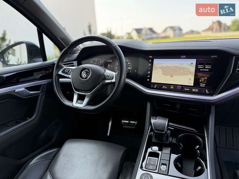 Внедорожник / Кроссовер Volkswagen Touareg 2019 в Луцке