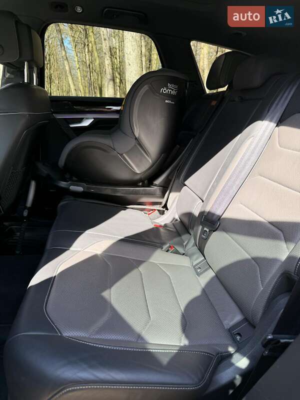 Внедорожник / Кроссовер Volkswagen Touareg 2019 в Луцке