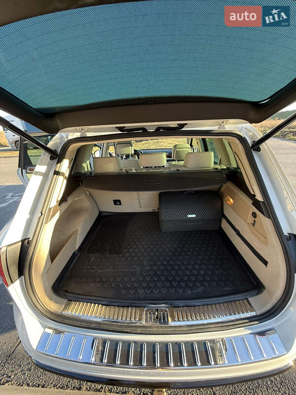 Внедорожник / Кроссовер Volkswagen Touareg 2014 в Виннице