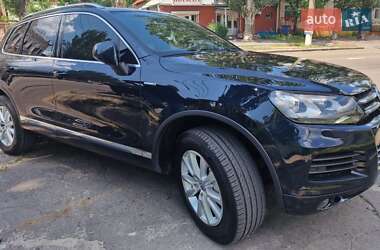 Внедорожник / Кроссовер Volkswagen Touareg 2014 в Николаеве