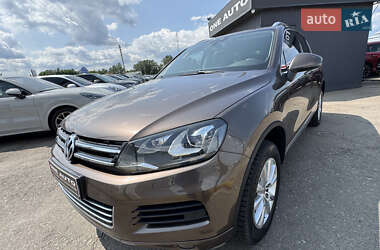 Внедорожник / Кроссовер Volkswagen Touareg 2012 в Киеве