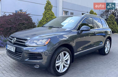 Внедорожник / Кроссовер Volkswagen Touareg 2012 в Одессе