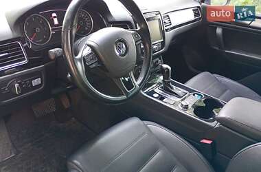 Внедорожник / Кроссовер Volkswagen Touareg 2014 в 