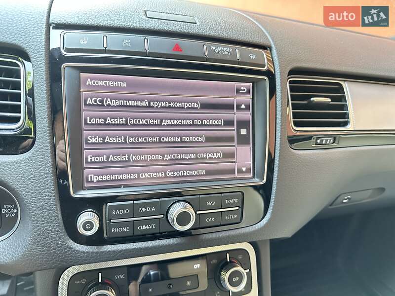 Внедорожник / Кроссовер Volkswagen Touareg 2017 в Белгороде-Днестровском