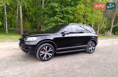 Позашляховик / Кросовер Volkswagen Touareg 2011 в Луцьку