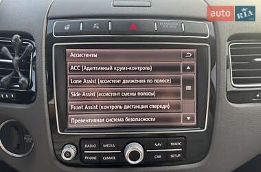 Позашляховик / Кросовер Volkswagen Touareg 2015 в 