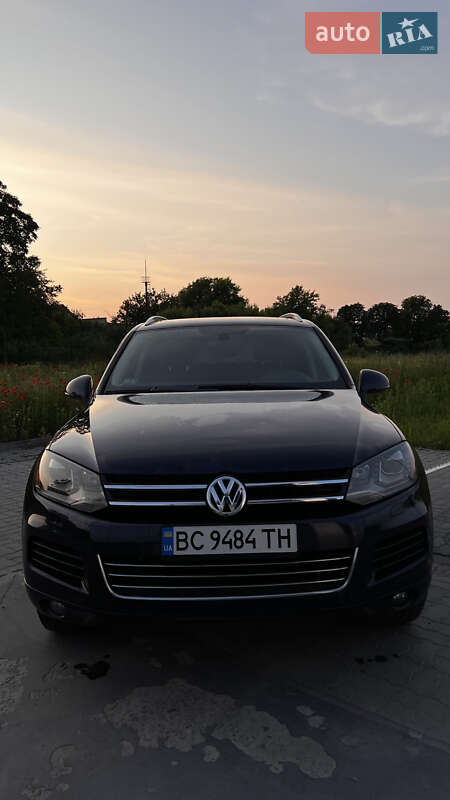 Внедорожник / Кроссовер Volkswagen Touareg 2012 в Радехове