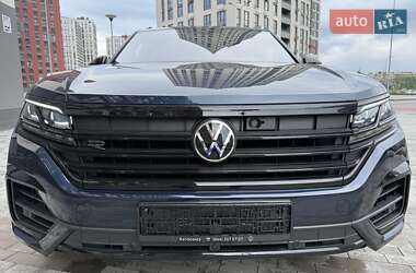 Внедорожник / Кроссовер Volkswagen Touareg 2024 в Киеве