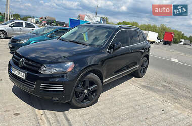 Внедорожник / Кроссовер Volkswagen Touareg 2011 в Ужгороде