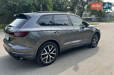Внедорожник / Кроссовер Volkswagen Touareg 2020 в 