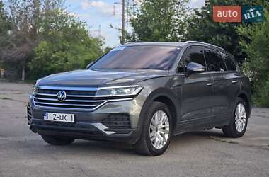 Внедорожник / Кроссовер Volkswagen Touareg 2021 в Запорожье