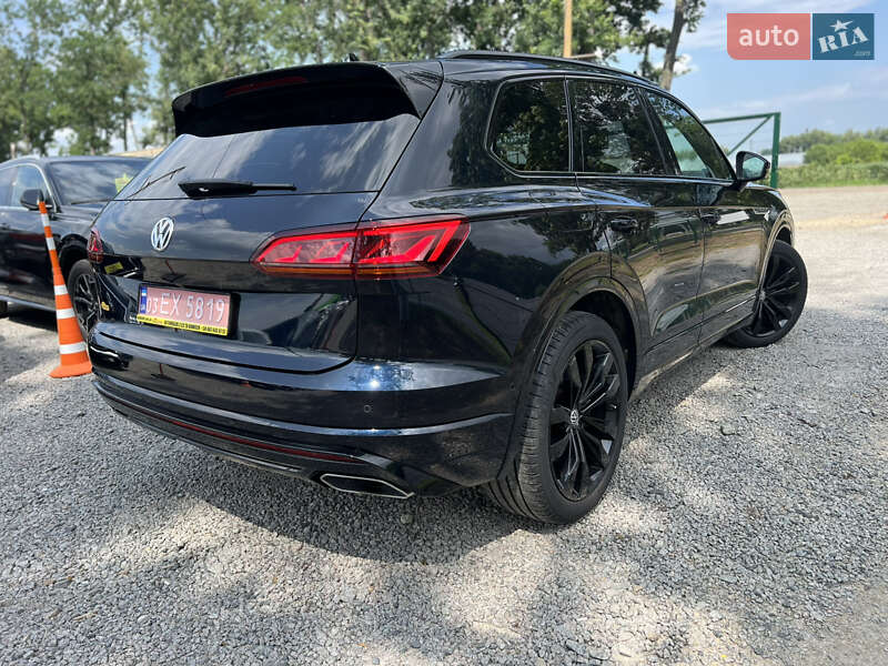 Позашляховик / Кросовер Volkswagen Touareg 2019 в Умані