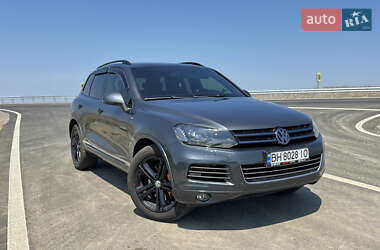 Внедорожник / Кроссовер Volkswagen Touareg 2011 в Килии
