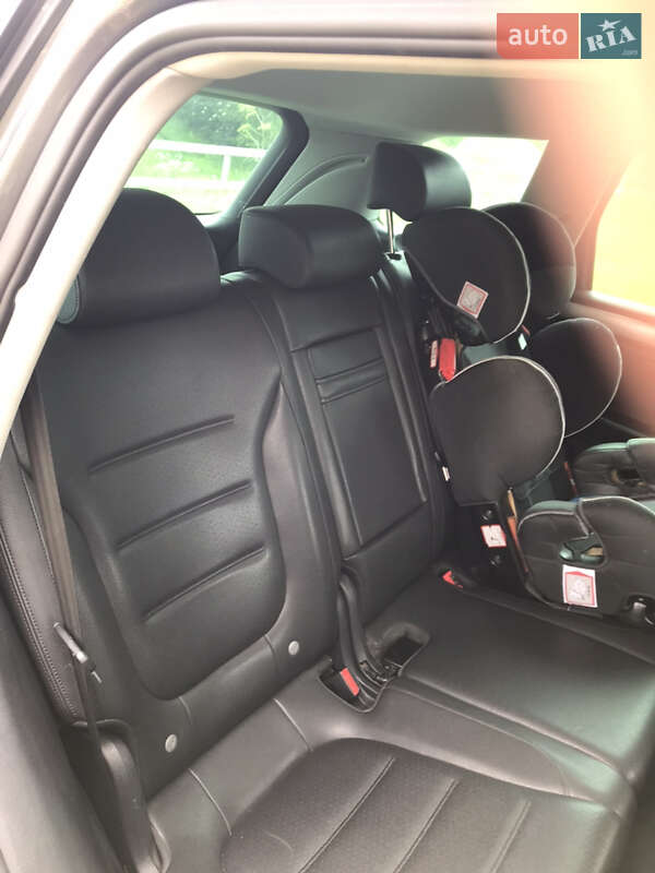 Внедорожник / Кроссовер Volkswagen Touareg 2011 в Львове фото 35 Внедорожник / Кроссовер Volkswagen Touareg 2011 в Львове