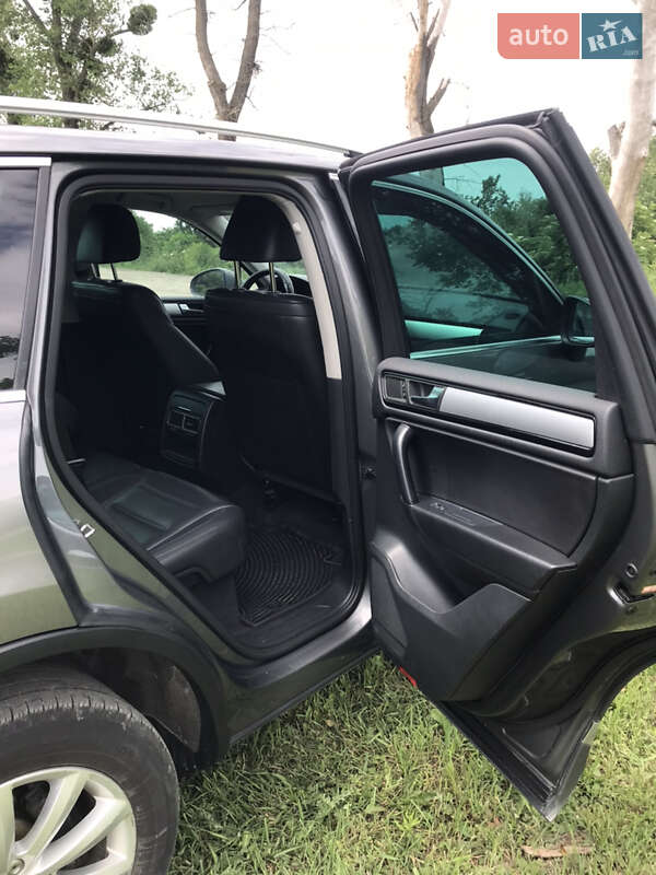 Внедорожник / Кроссовер Volkswagen Touareg 2011 в Львове фото 36 Внедорожник / Кроссовер Volkswagen Touareg 2011 в Львове