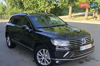 Внедорожник / Кроссовер Volkswagen Touareg 2015 в Ивано-Франковске