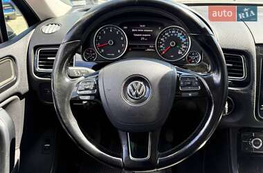 Внедорожник / Кроссовер Volkswagen Touareg 2012 в 