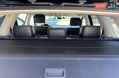 Внедорожник / Кроссовер Volkswagen Touareg 2016 в 