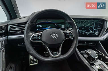 Позашляховик / Кросовер Volkswagen Touareg 2022 в 