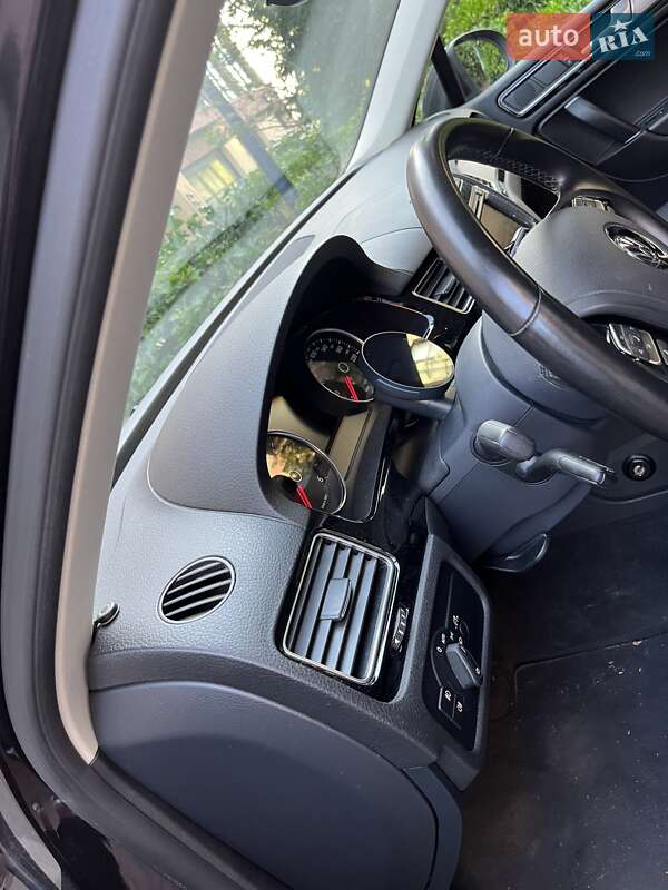 Внедорожник / Кроссовер Volkswagen Touareg 2018 в Киеве