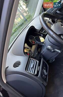 Внедорожник / Кроссовер Volkswagen Touareg 2018 в 