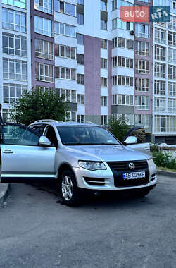 Позашляховик / Кросовер Volkswagen Touareg 2009 в 