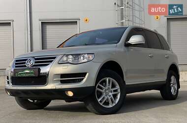 Внедорожник / Кроссовер Volkswagen Touareg 2007 в 