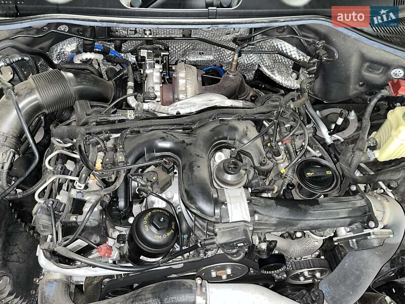 Внедорожник / Кроссовер Volkswagen Touareg 2018 в Киеве