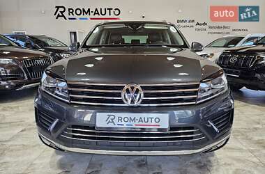 Позашляховик / Кросовер Volkswagen Touareg 2015 в Коломиї